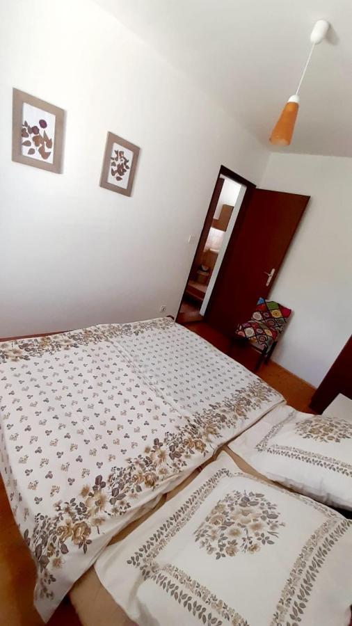Apartman Ivan Vir Bagian luar foto